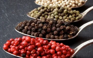 Широкий ассортимент перцев.