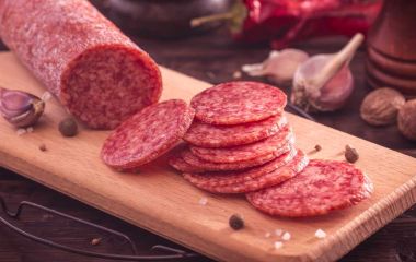 Рецепт: Сервелат в Термокамере ЕМКОЛБАСКИ